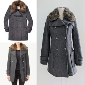 100% Wool Community Cadet Double-Breasted Aritzia Coat with Faux Fur Collar